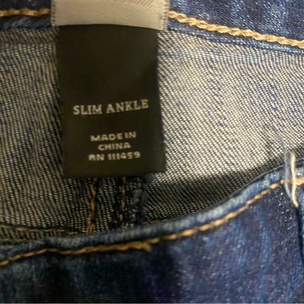 White House Black Market Blanc 10S Slim Ankle Dark Wash Jeans Feel Beautiful - Picture 4 of 13